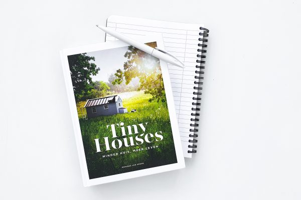 Review: Tiny Houses van Monique van Orden